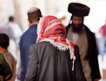 10_hist_Jim Hollander_EPA_Scanpix.jpg