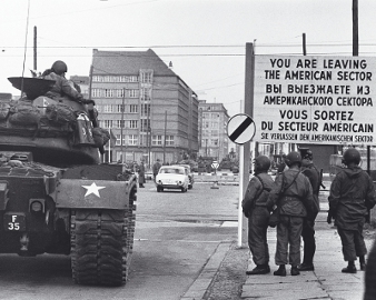 10_hist_Hulton-Deutsch Collection_CORBIS_Scanpix.jpg